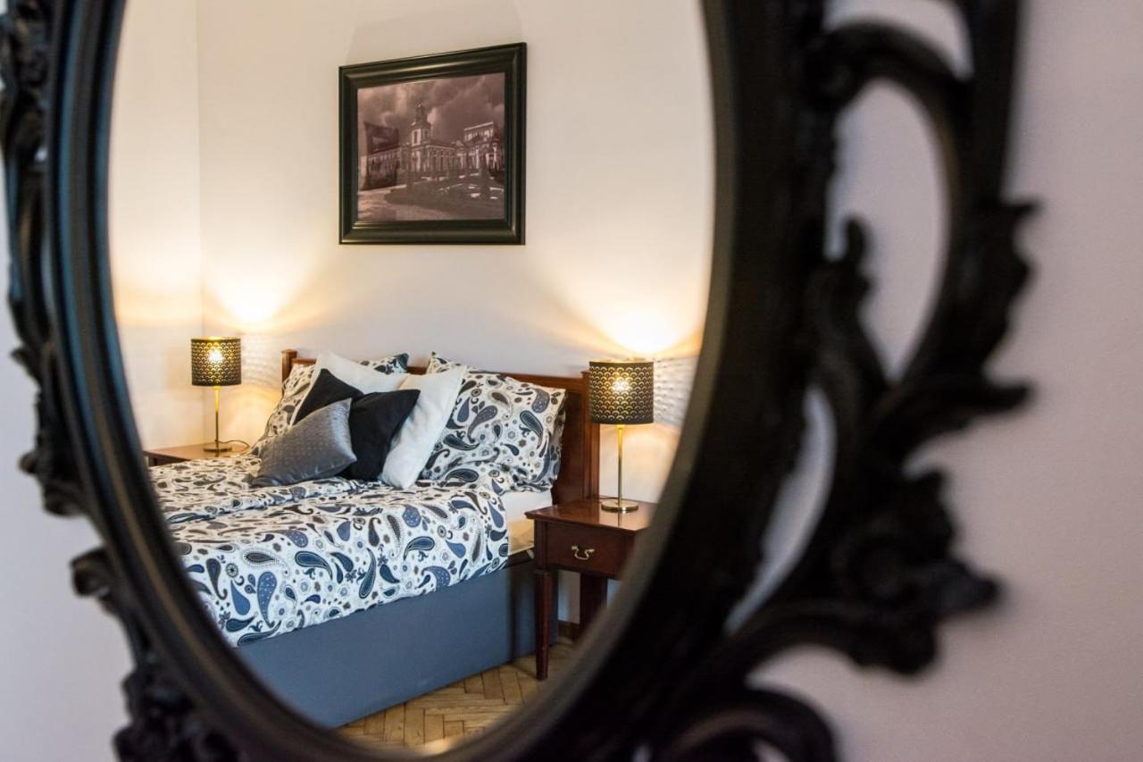 Halby Luxury Rooms Chmielna 73B Varsóvia Exterior foto