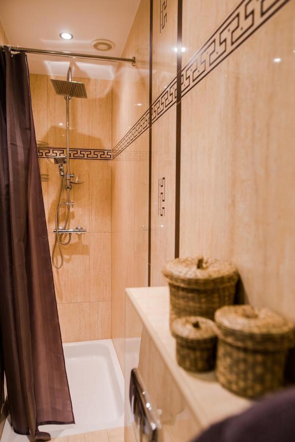 Halby Luxury Rooms Chmielna 73B Varsóvia Exterior foto