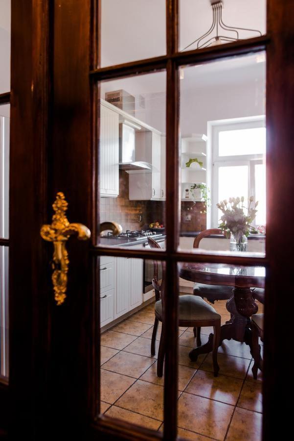 Halby Luxury Rooms Chmielna 73B Varsóvia Exterior foto